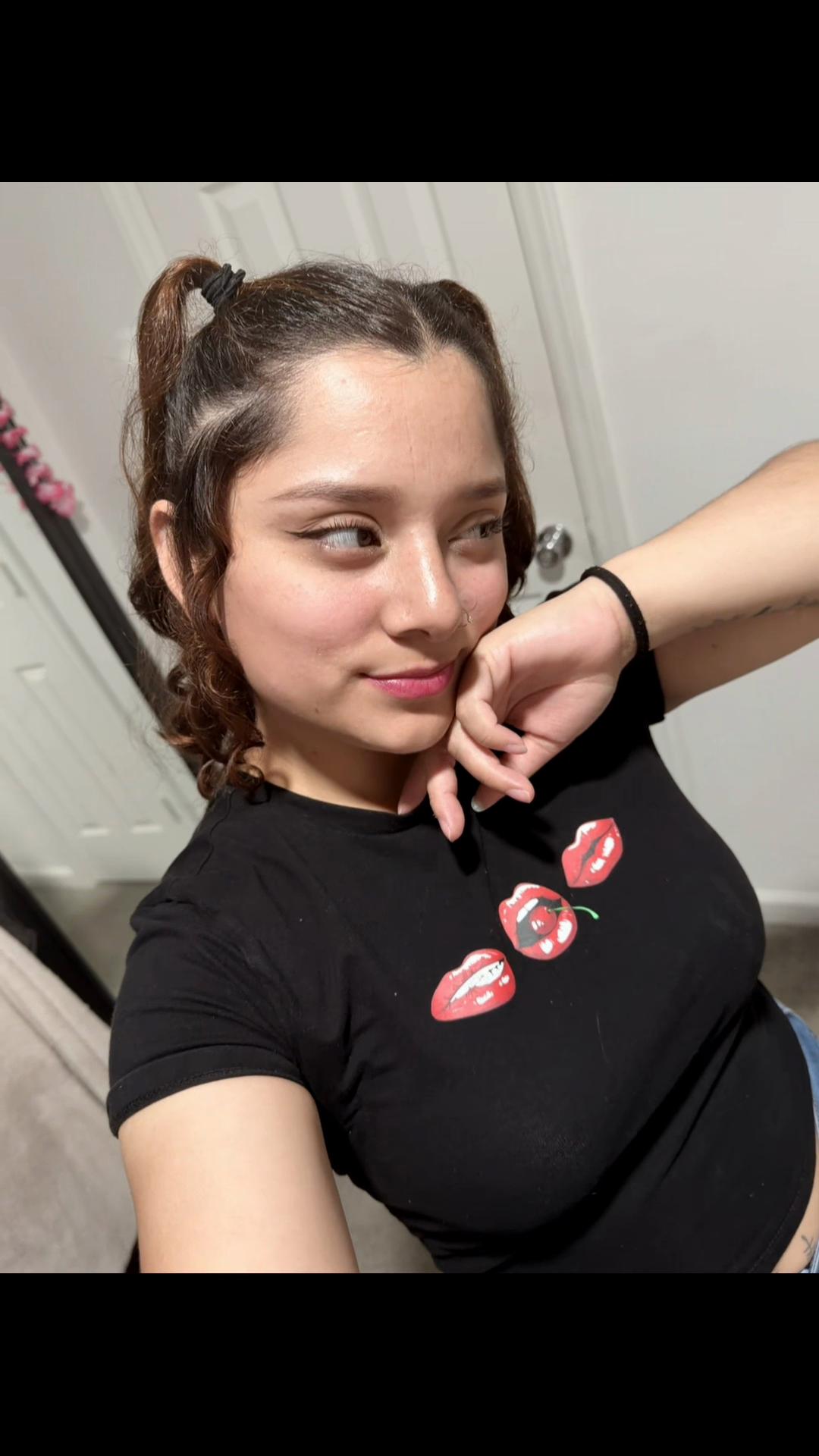 @𝑬𝒔𝒎𝒚💋