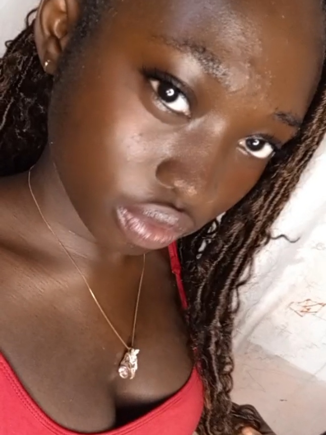 @𝓔𝓶𝓶𝓪𝓷😝𝓾𝓮𝓵𝓵𝓪