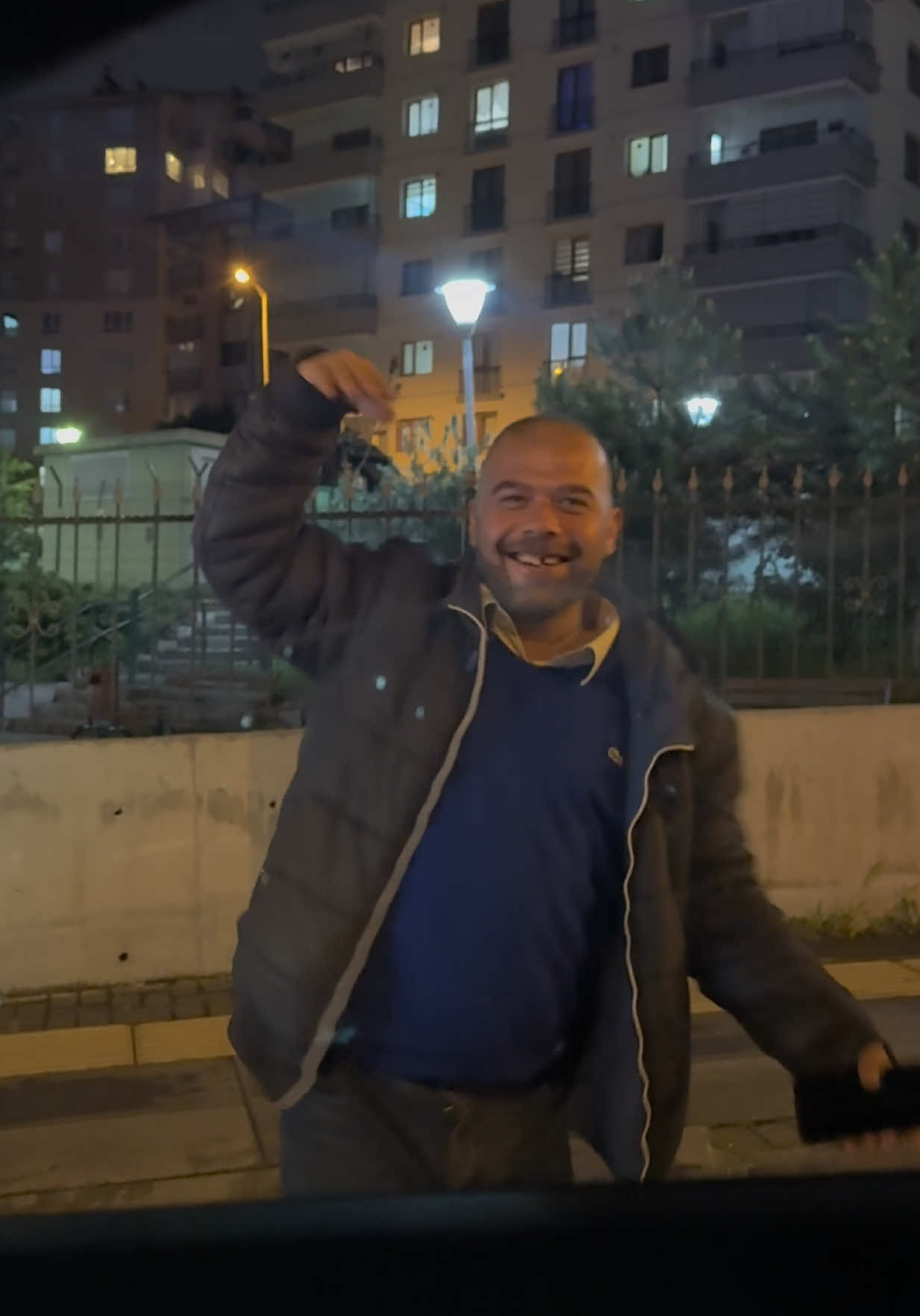 @Anıl Araz