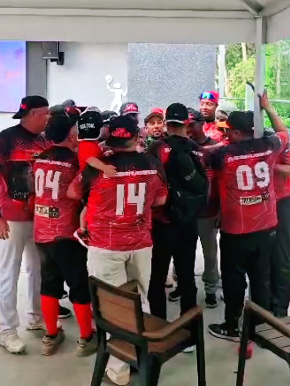 @Team Azotes Softball🥎