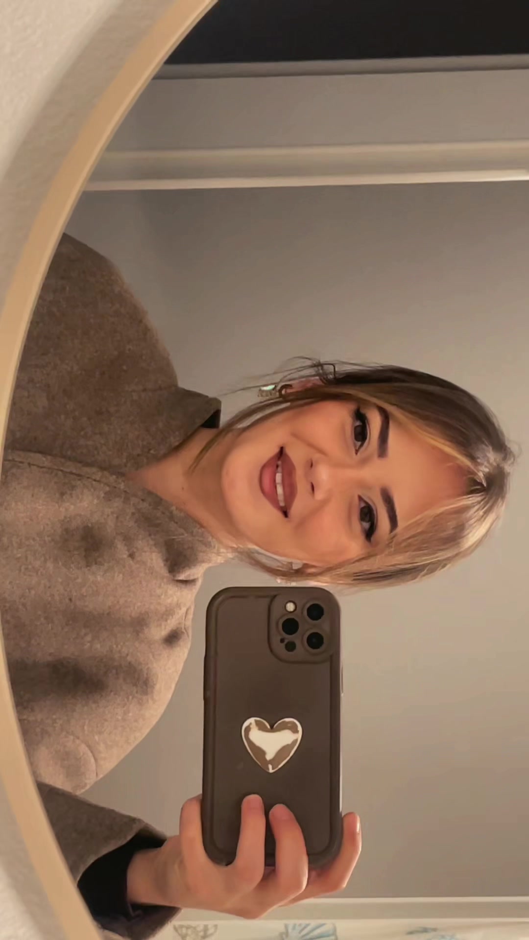 @deusheee