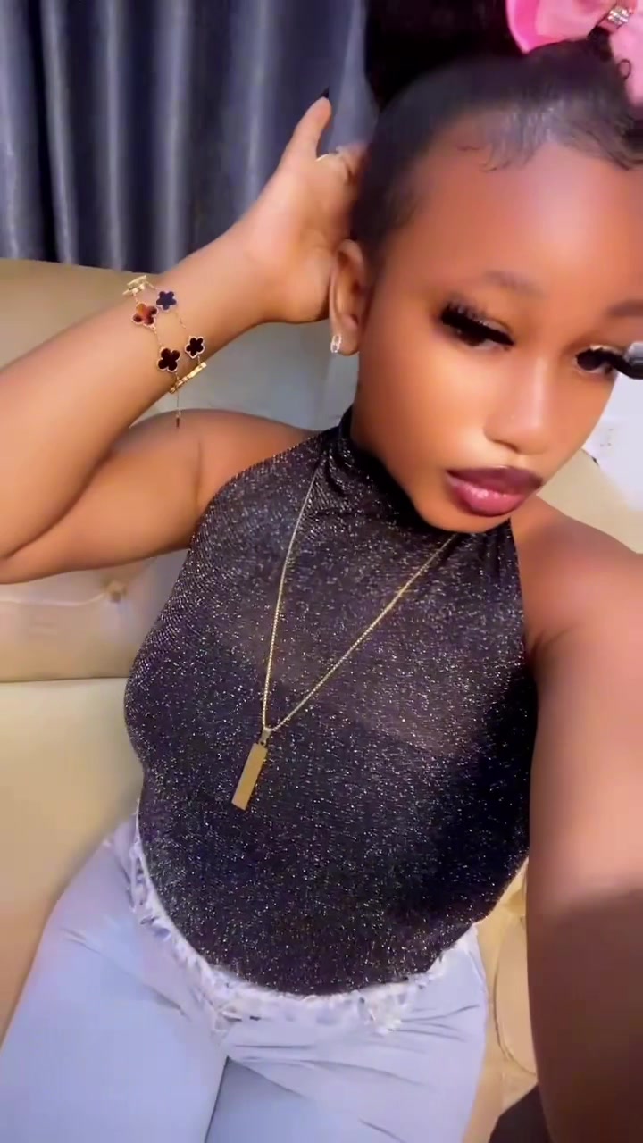@Sexy cherry 🍒