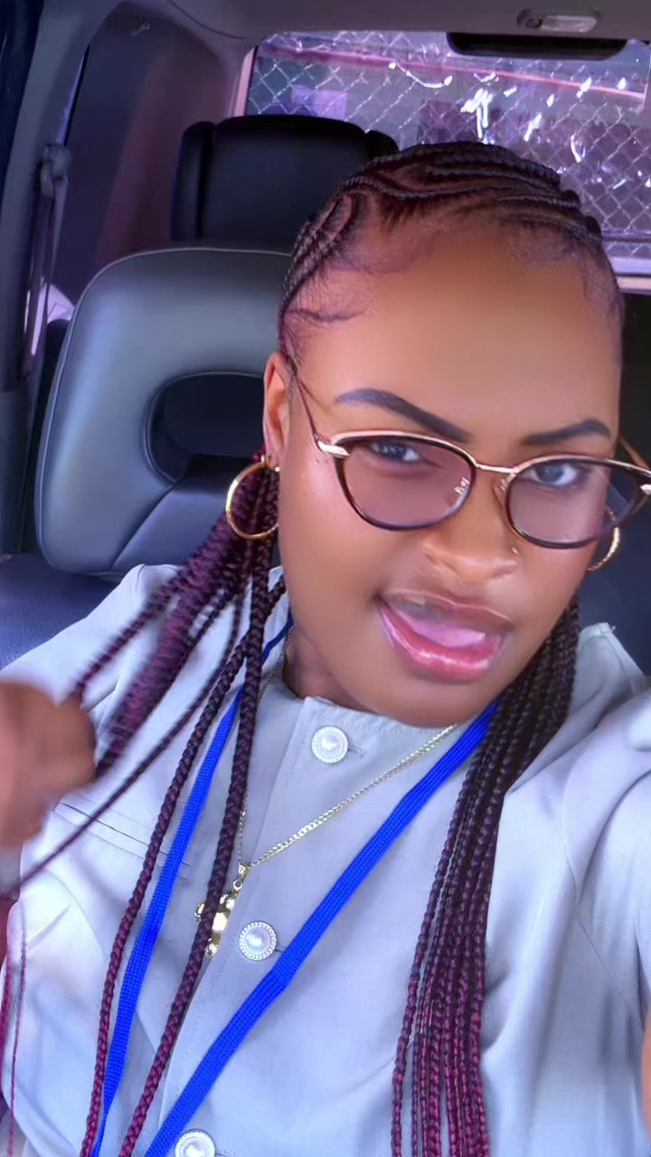 @IconicBoss🦋🌹