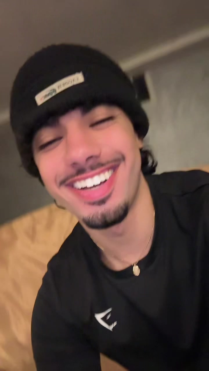 @Simoooox