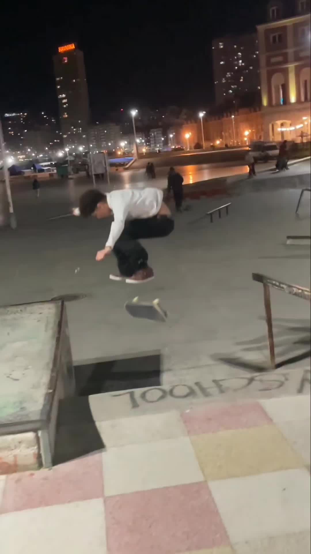 @rruloogg