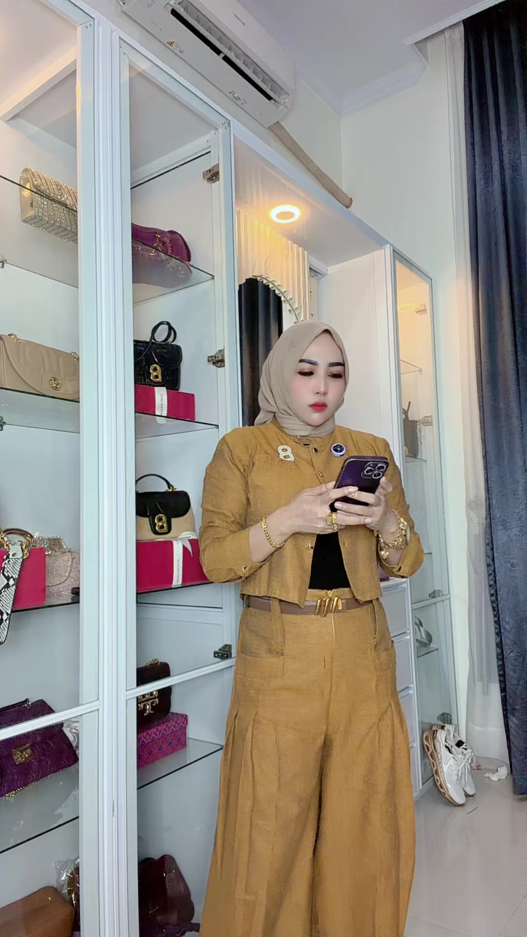 @Mellyanti_collection