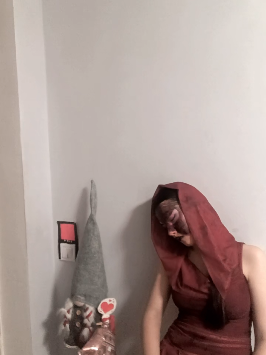 @Dominika 🧛🏻&zwj;♀️