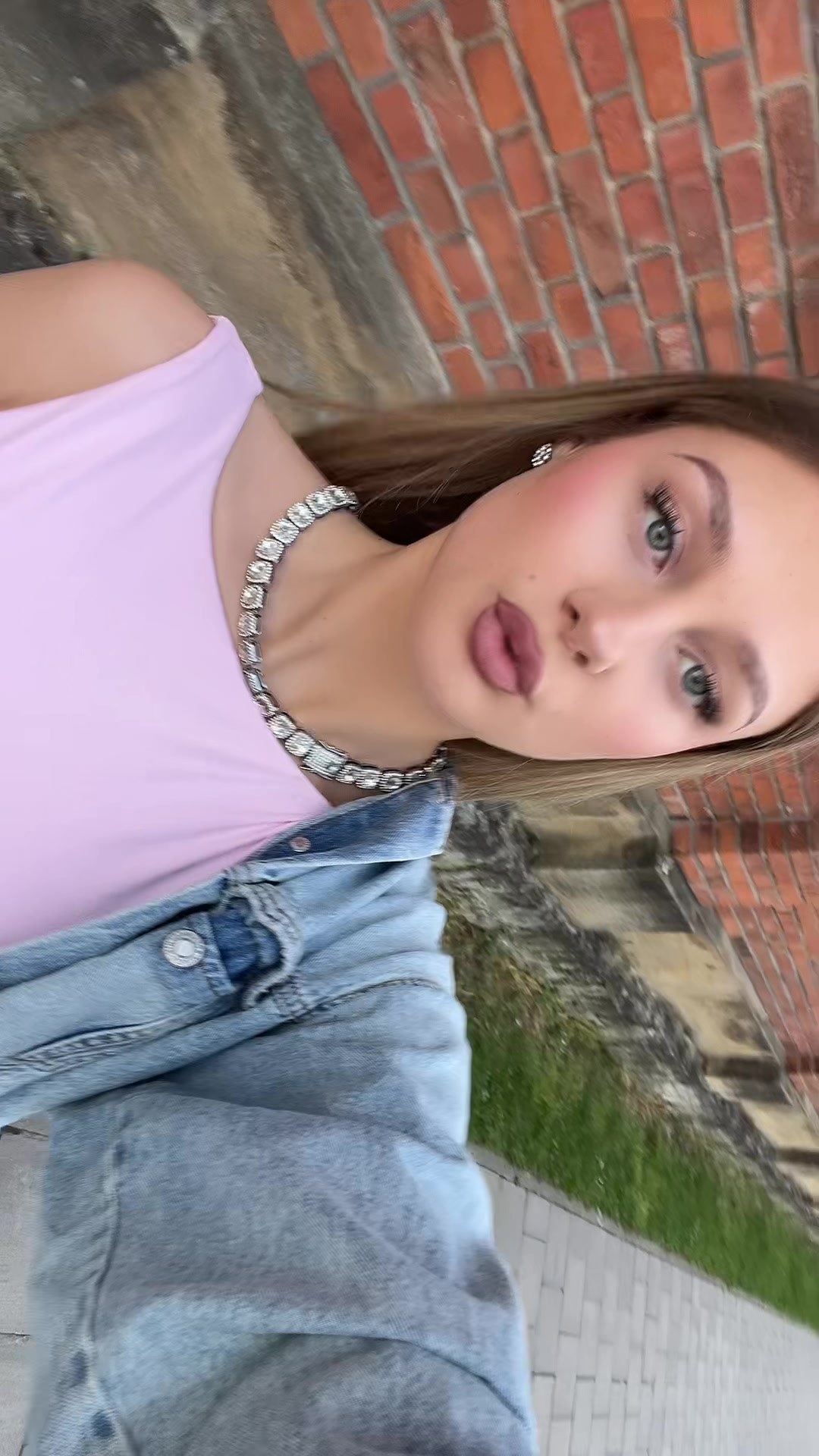 @leni
