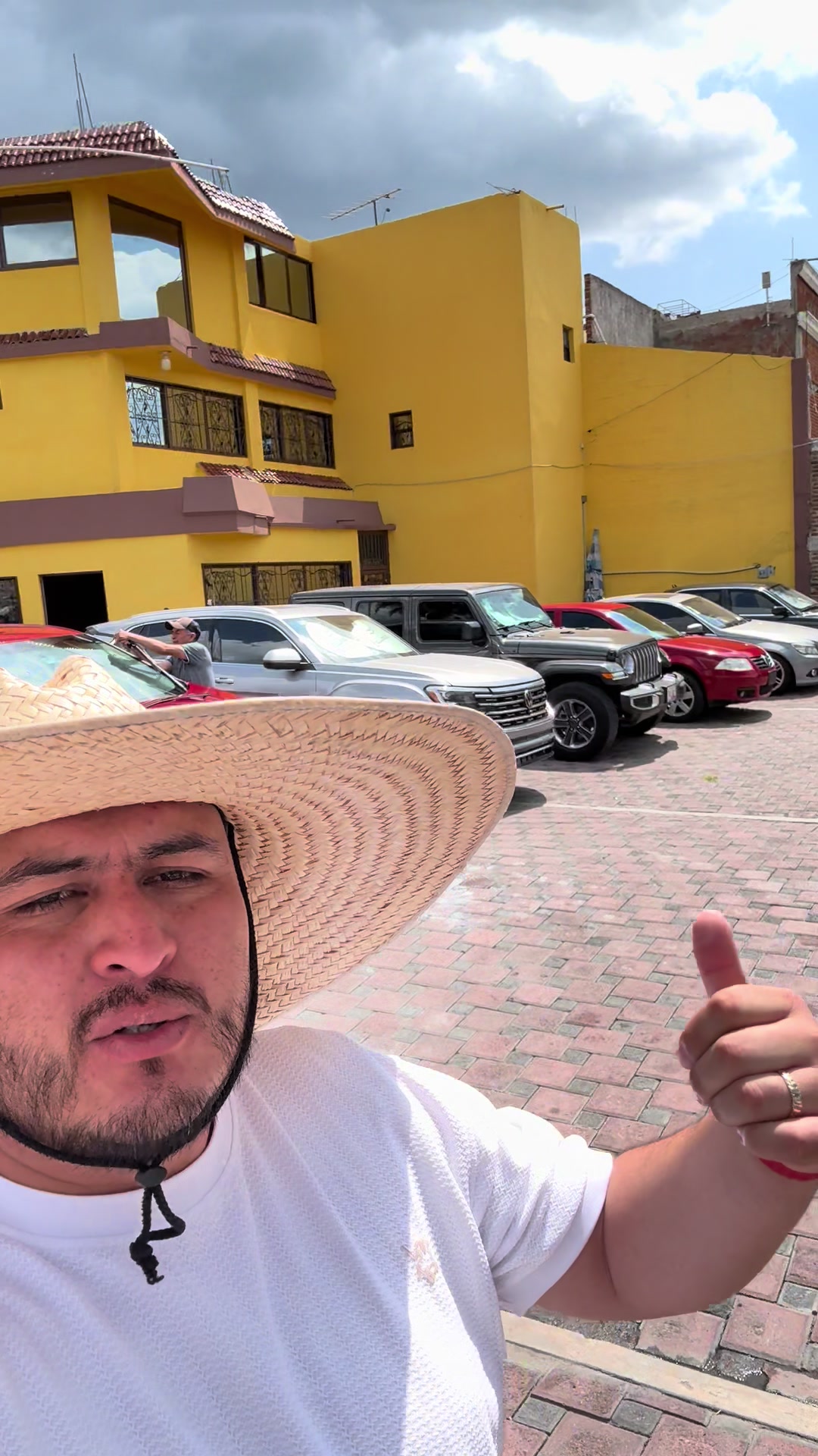 @bahf autos !
