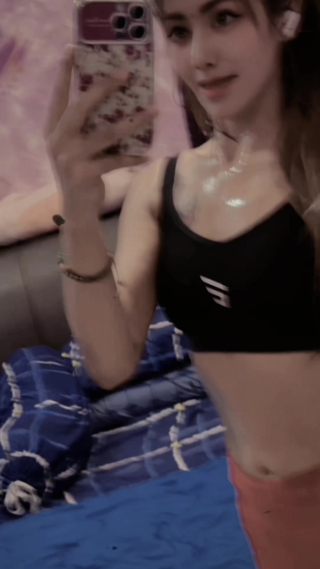 @monstylez