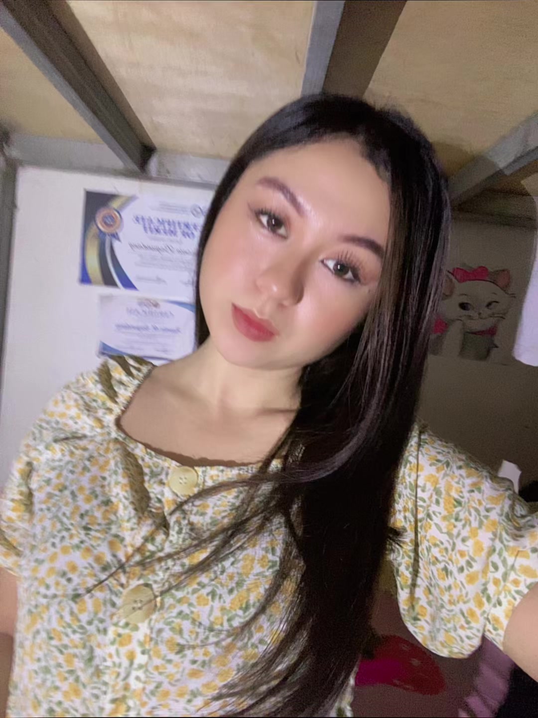 @👣