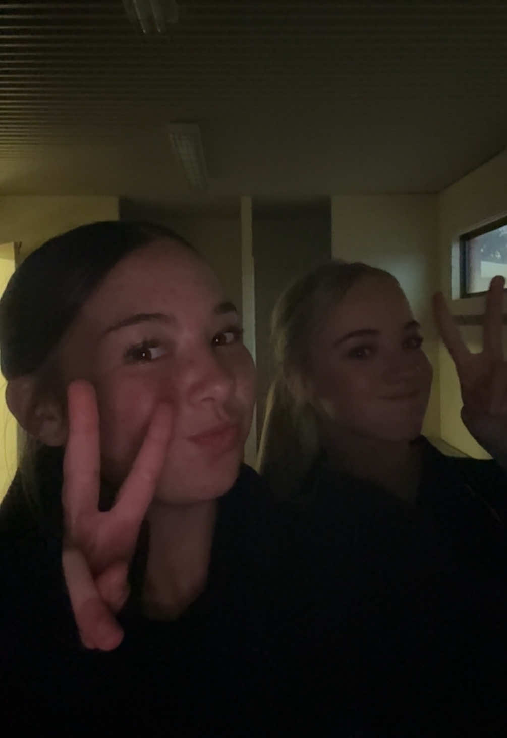 @𝙰𝙽𝙽𝙸𝙴