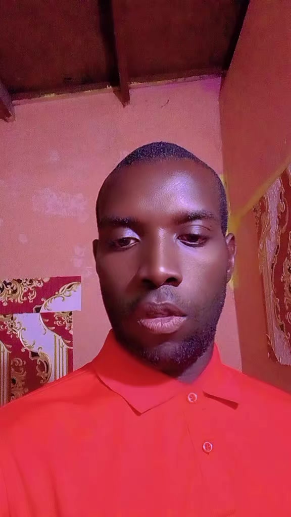 @Derval Maroon✊️