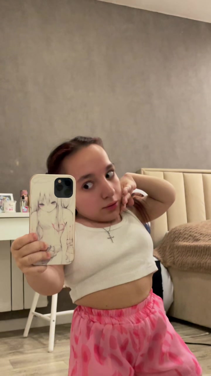 @𝓟𝓸𝓵𝓲𝓷𝓪