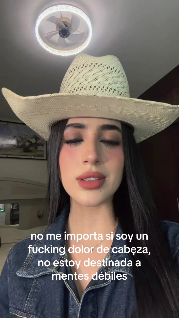 @𝑁𝑎𝑡𝑎𝑙𝑖𝑒