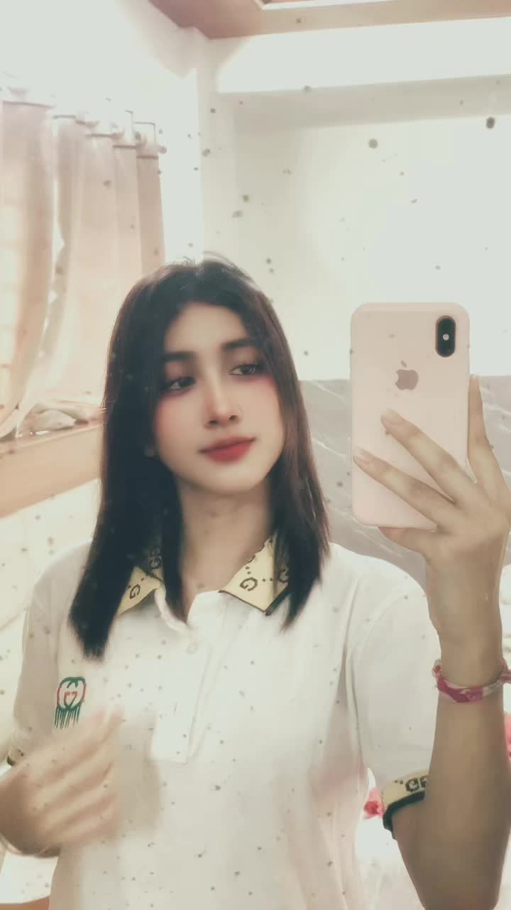 @🦋
