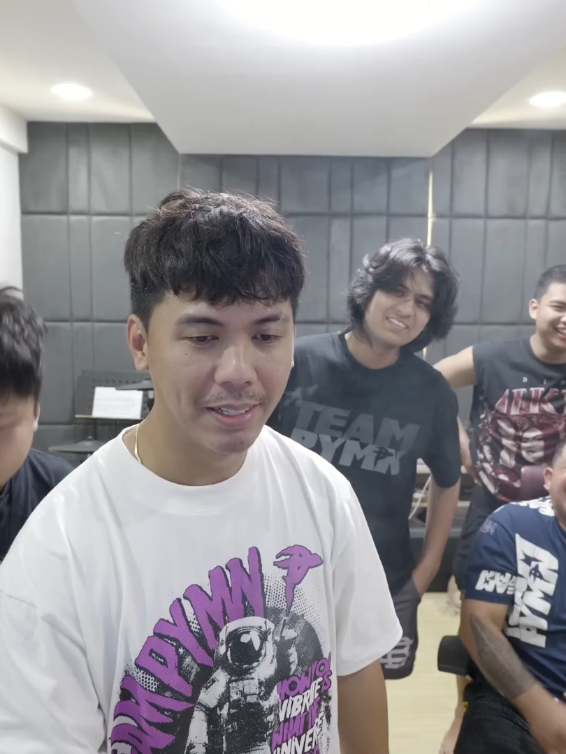 @RandomVids