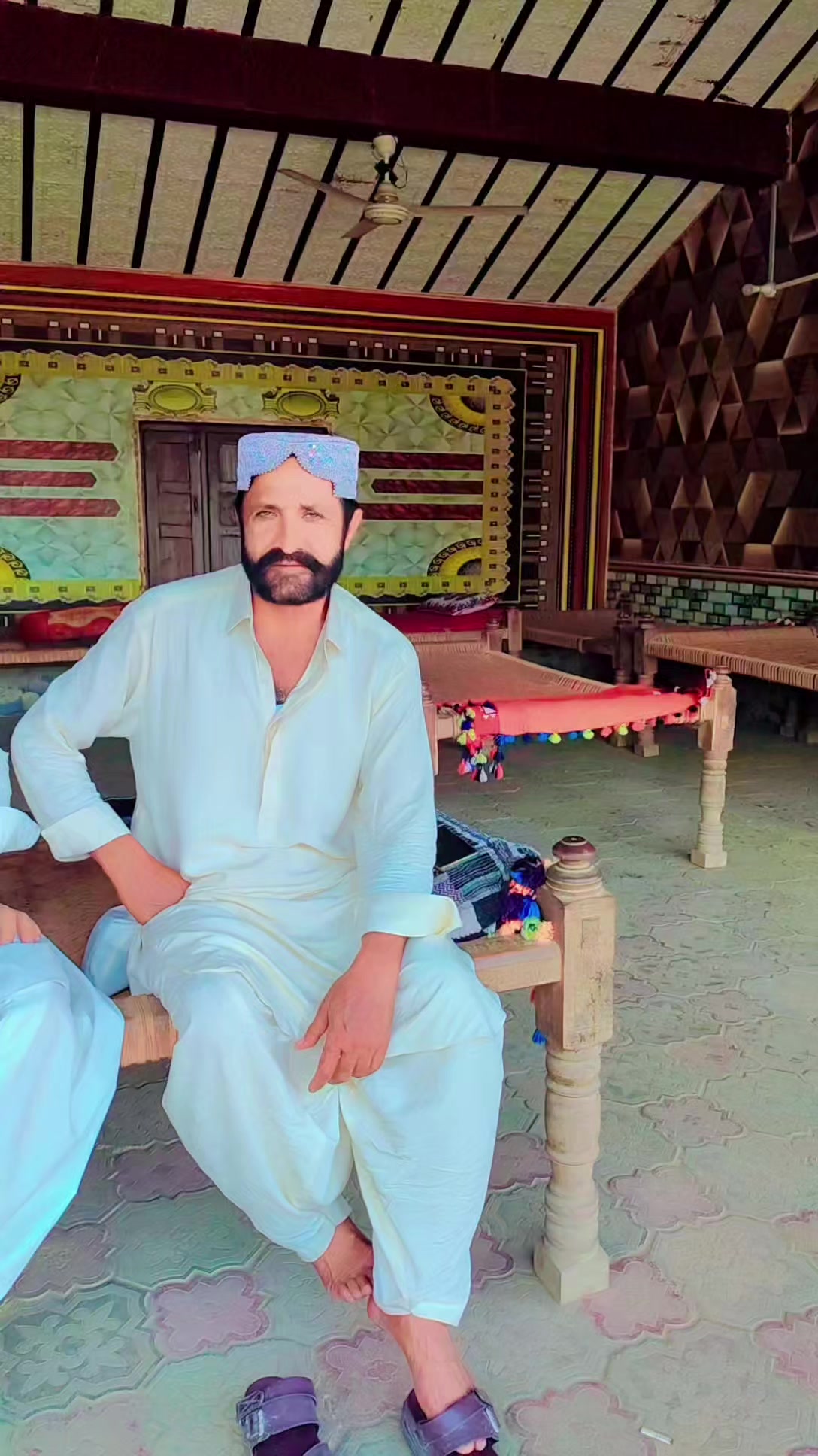 @Sindhi ('-')