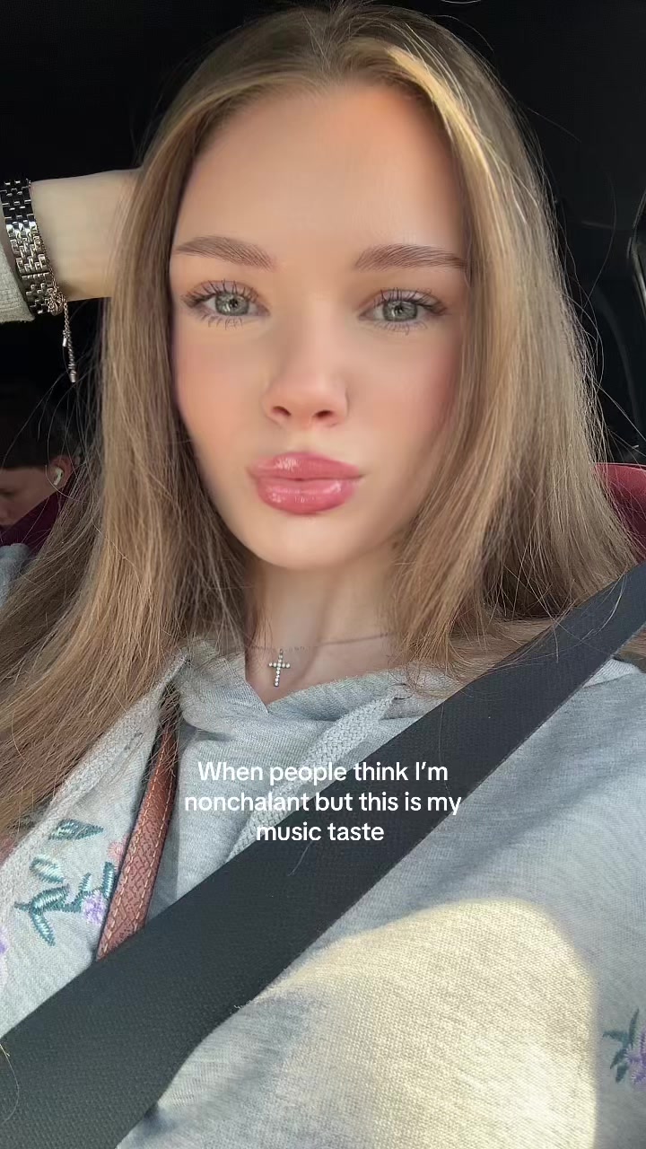 @Sophia