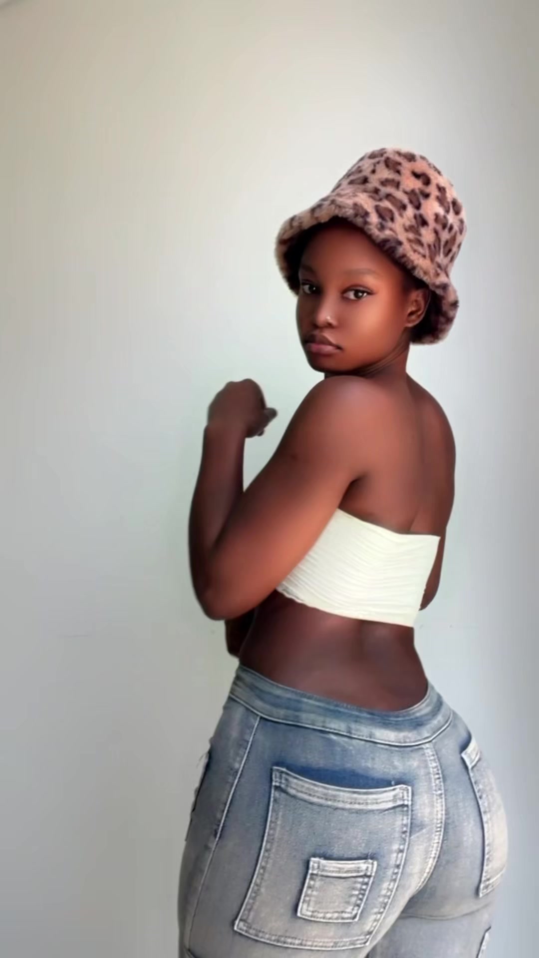 @🎀Miriam👅Blessy🦋🍑🇺🇬🇦🇪