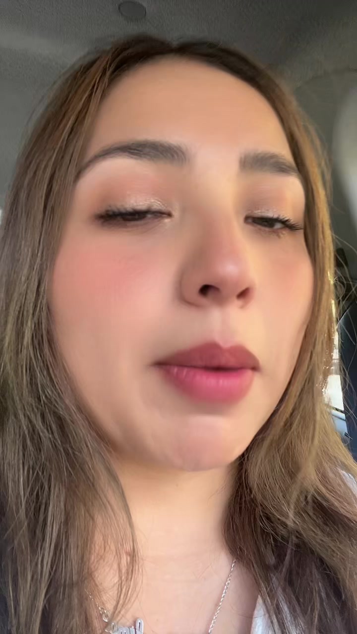 @carolinesabash