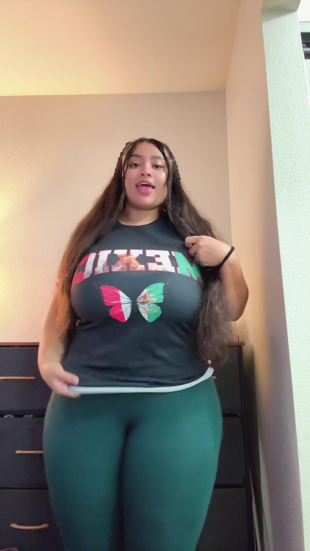 @B👸🏽