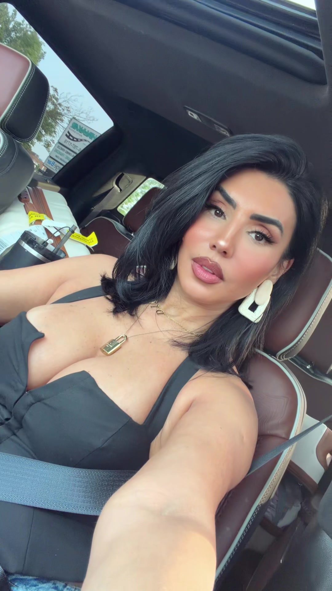@zarazaherr