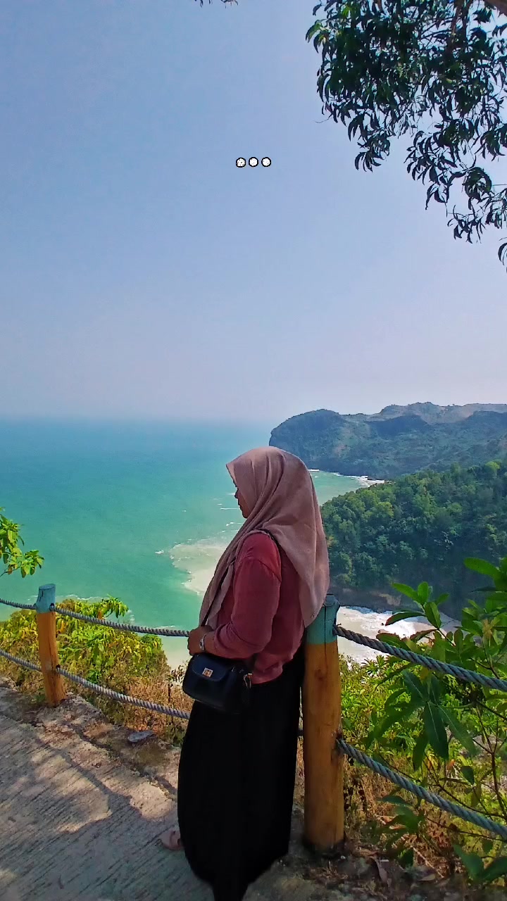 @Laura | Berkah outfit
