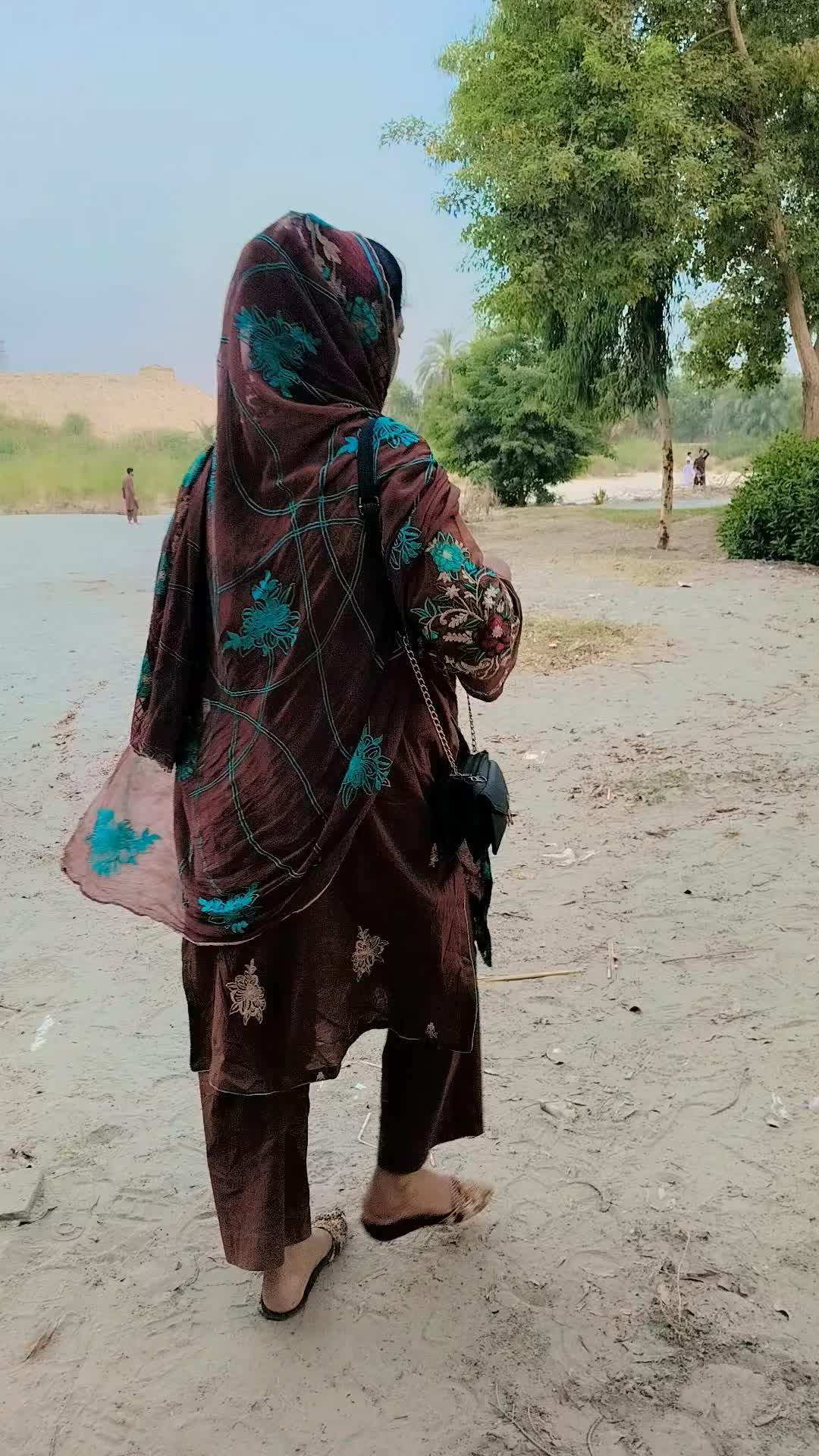 @Cutie_Pie 🫠🦋
