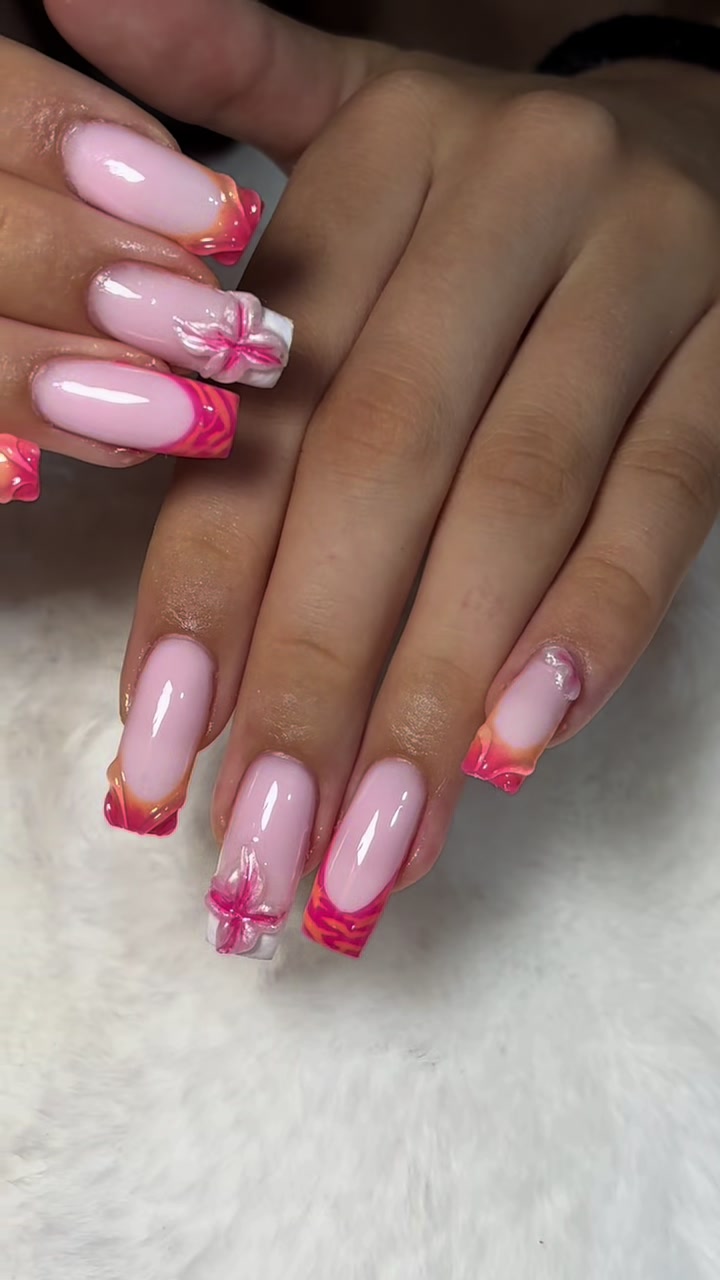@nails_by_aleja