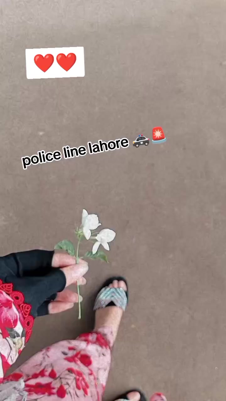 @killer police girl 😍