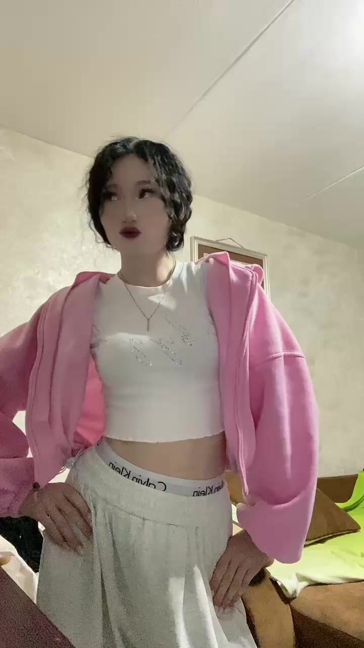 @Ｃℌℯℛℛℽ  🍒