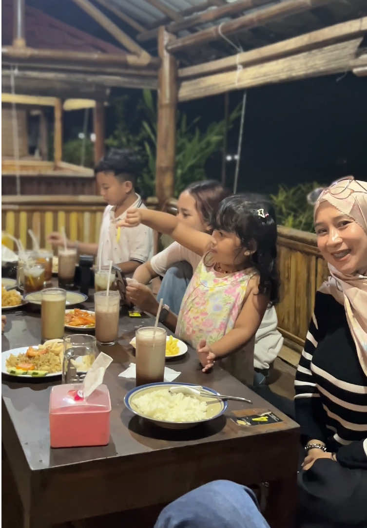 @Gemuruh_Seafood