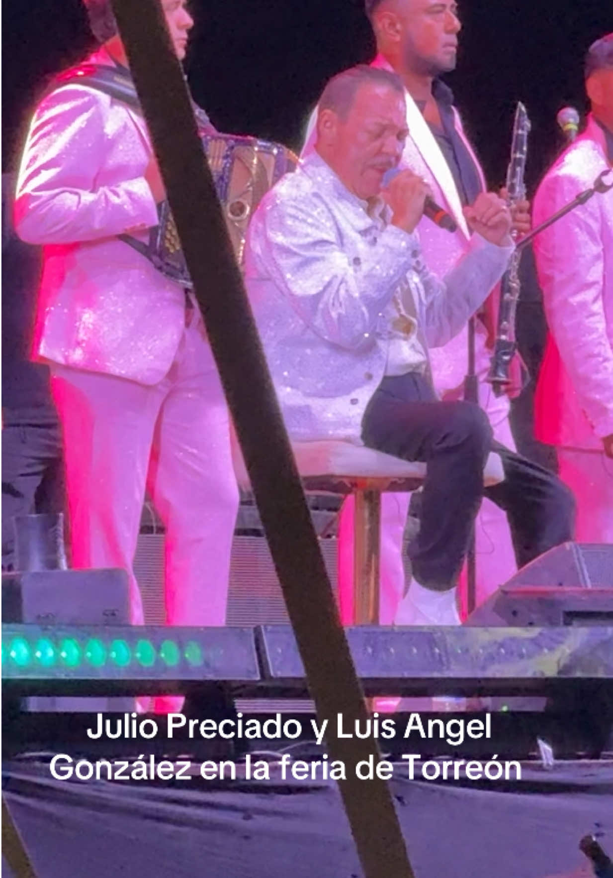 @Javo López