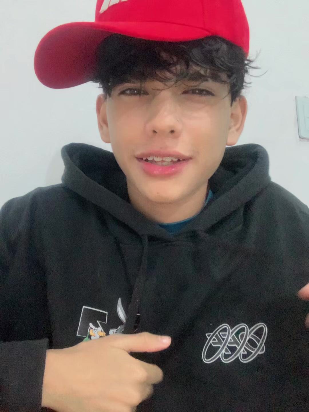 @Emaa 🦈