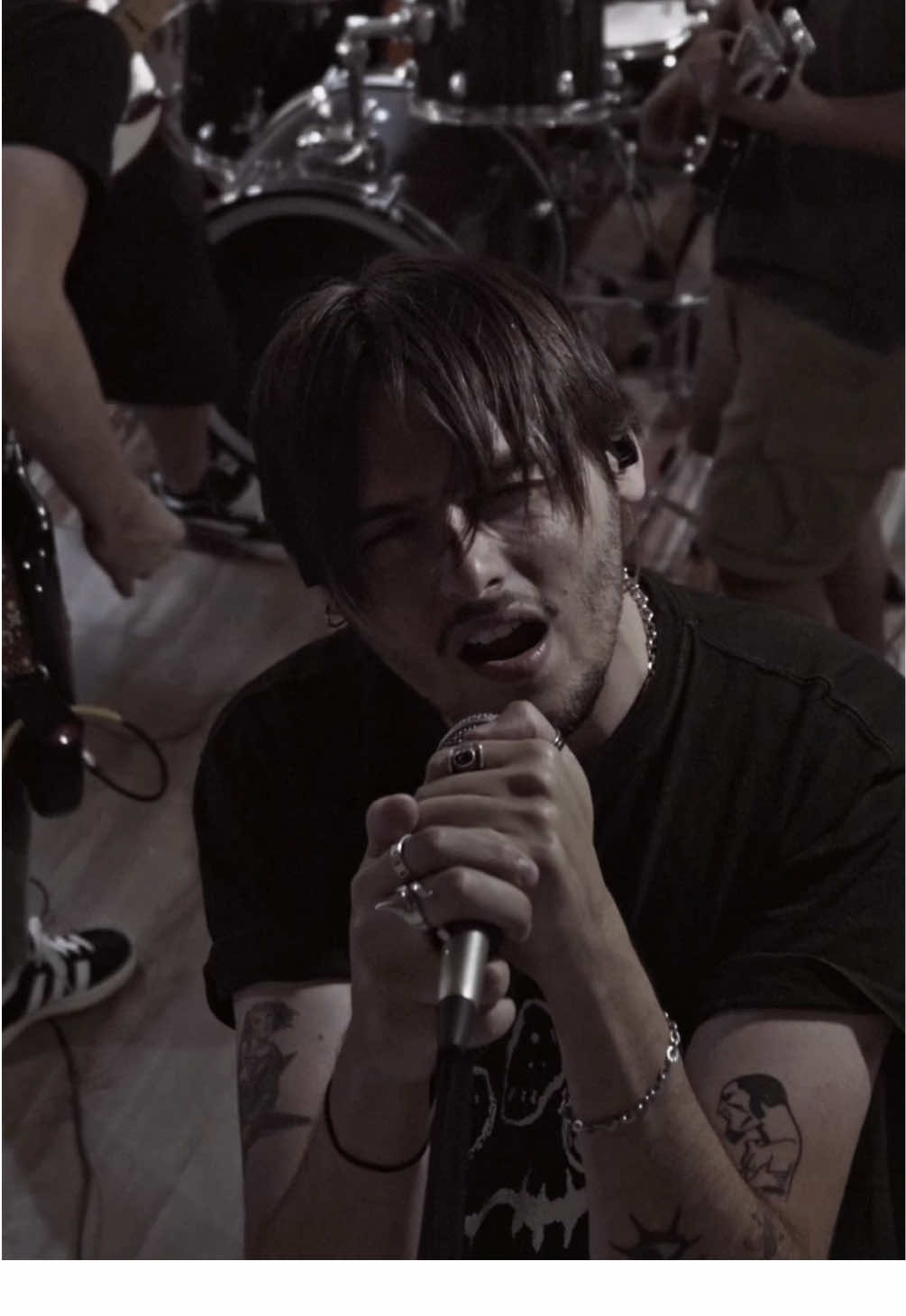 @reviving grunge