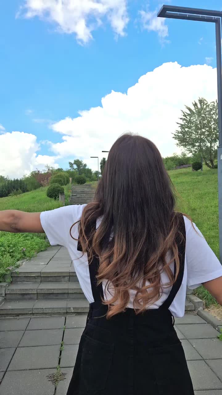 @Miss_👑M@nDaL🇳🇵❤️💍