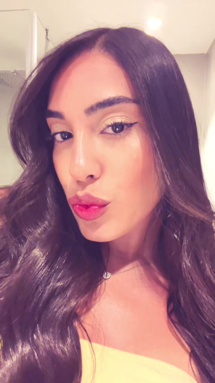 @shani_d12