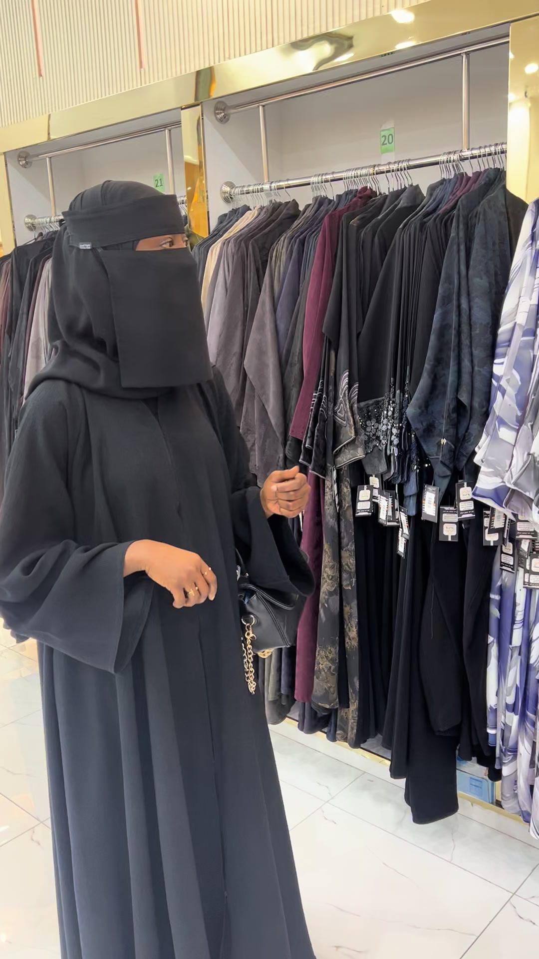 @زمرده دنيا واخره