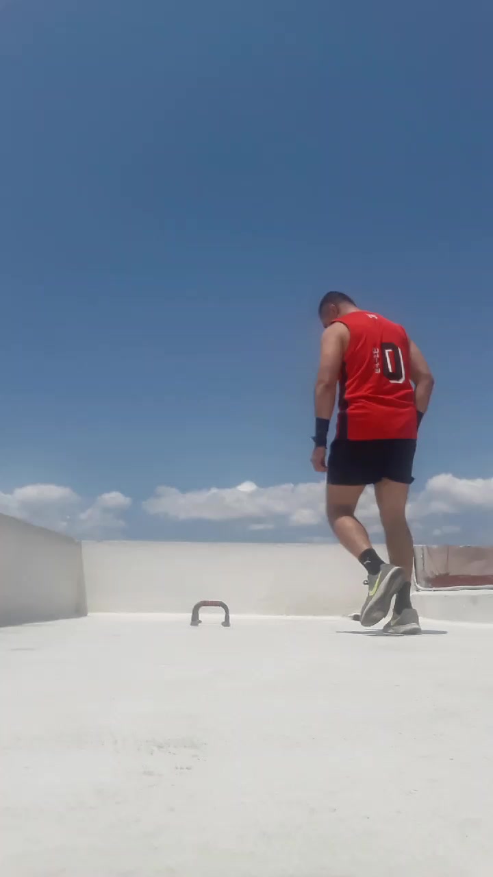 @Roberto Carlos Le&oacute;n Fit