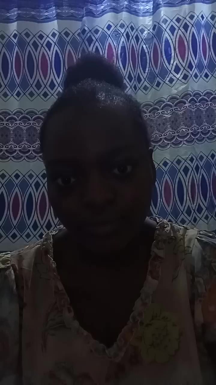 @Esy🥹💜⁷