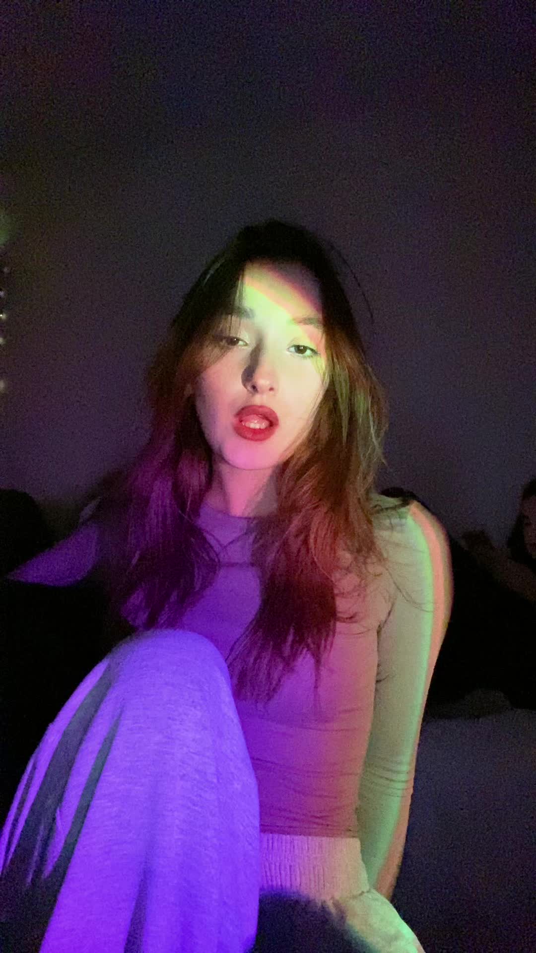 @vixtellа