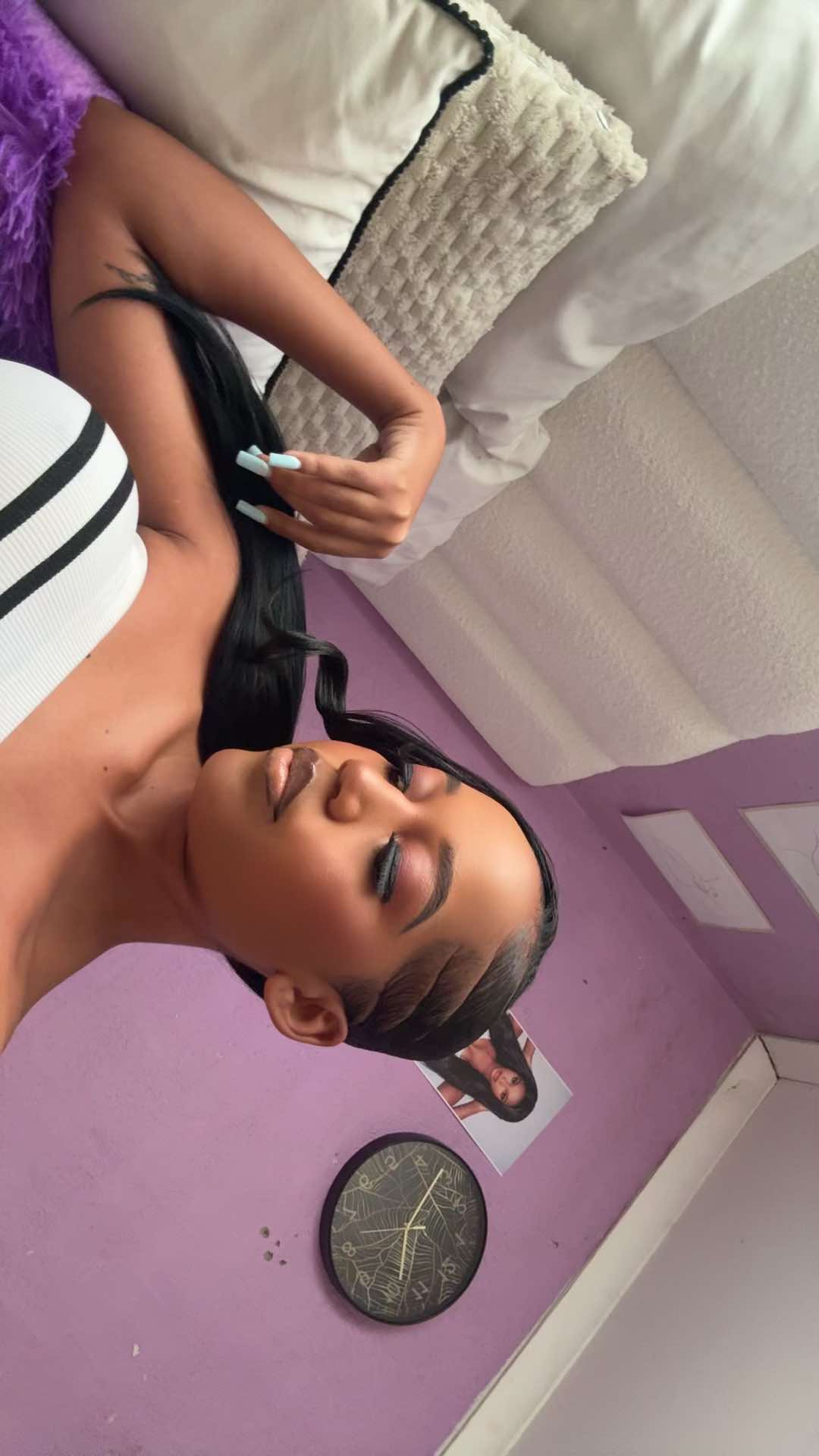 @Nadia.