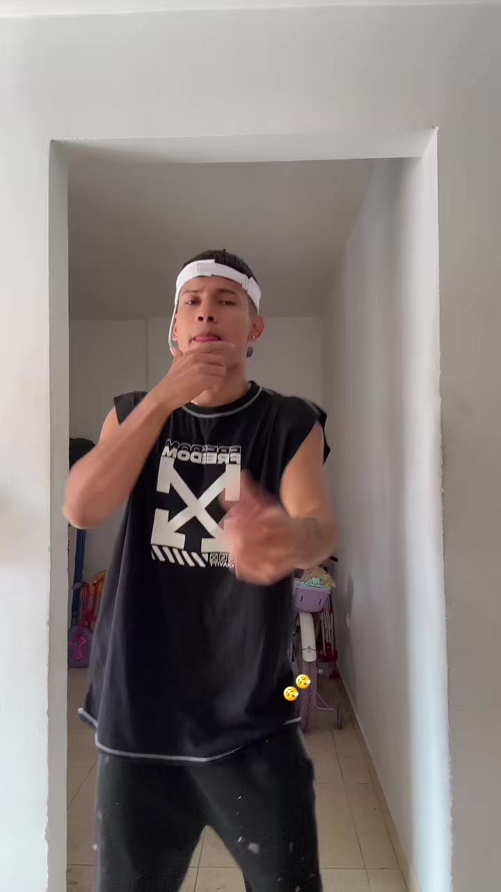 @Julio Acuña🦦