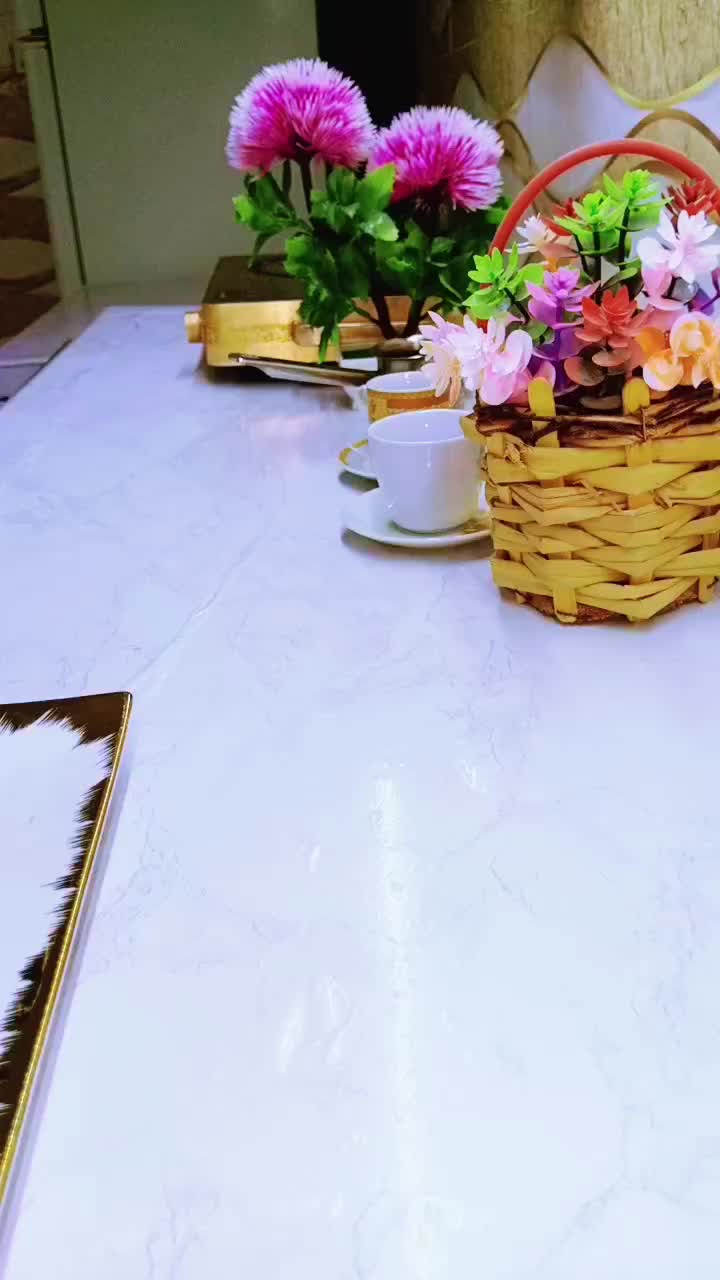 @يوميات مناࢪ🍒