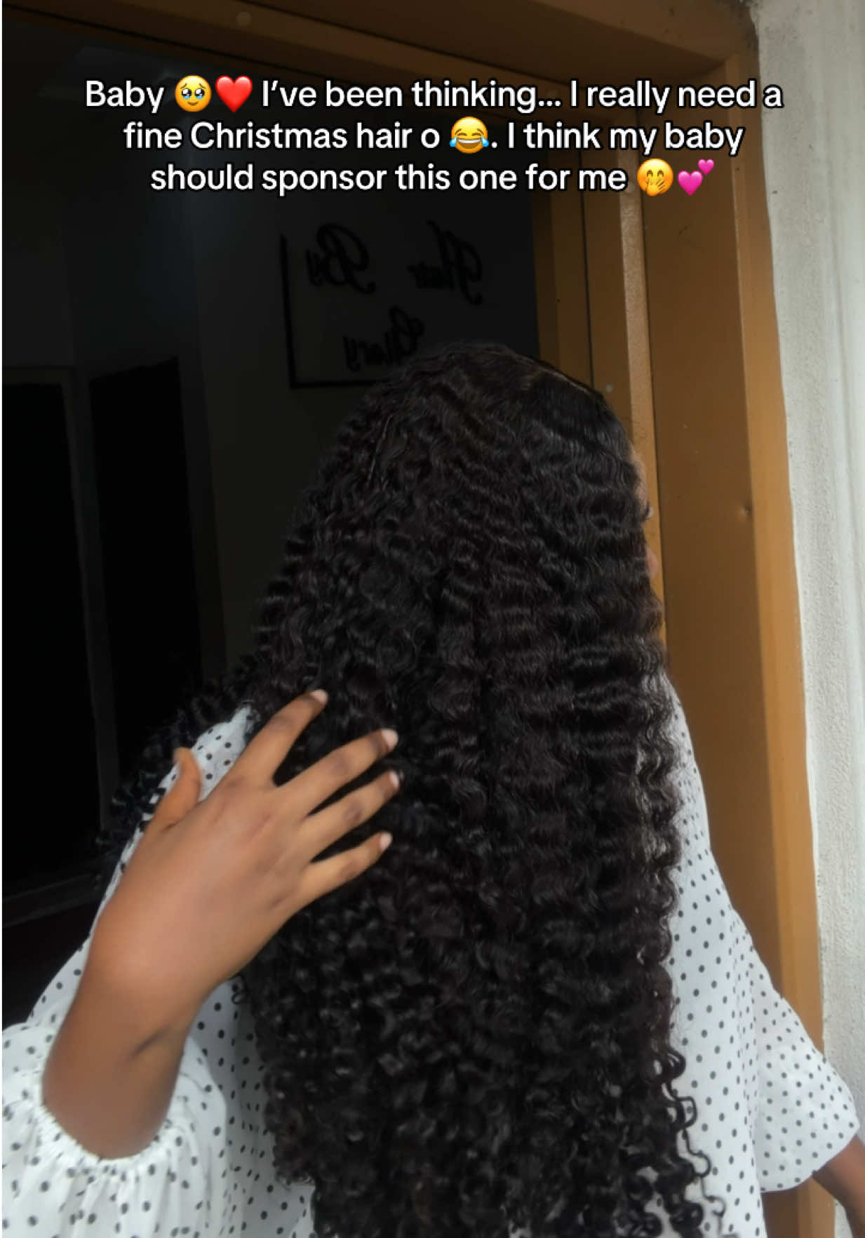 @HAIRBYGLORY (HAIR BRAND)