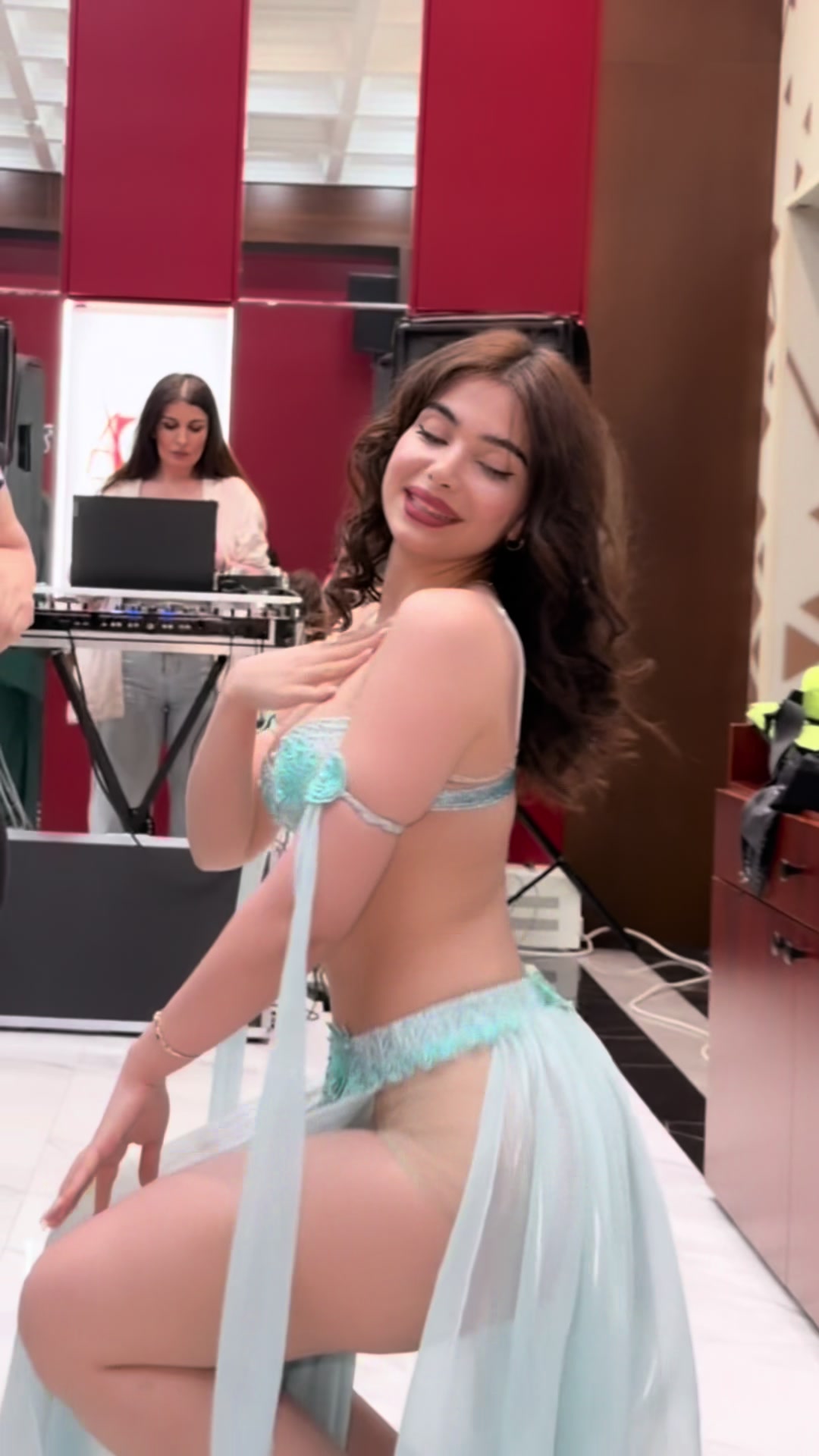@farina.bellydance
