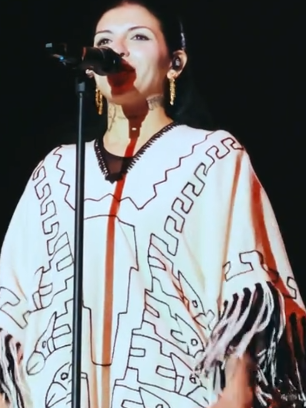 @Mikalizee♡