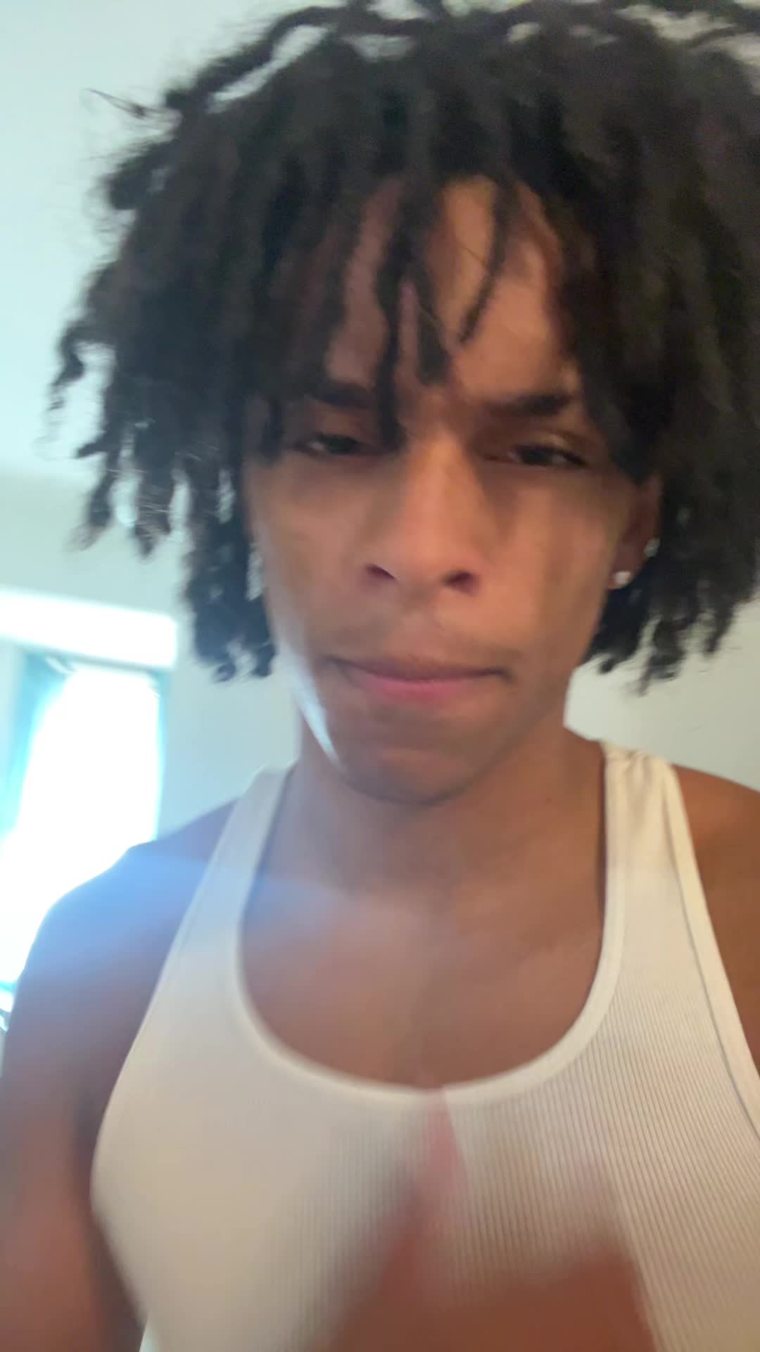 @LowkeyAngel