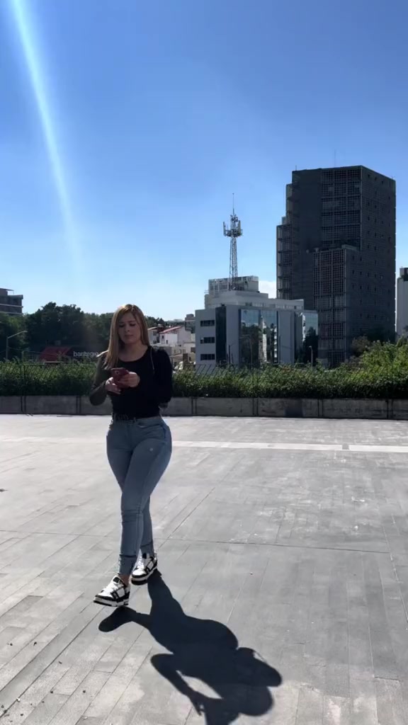 @adriolivarez🇱🇷
